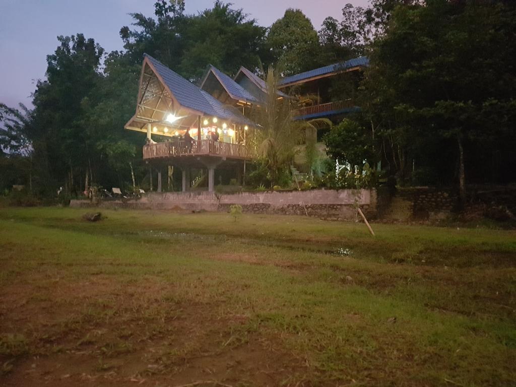 Batu Kapal Guest House Bukit Lawang Exterior photo